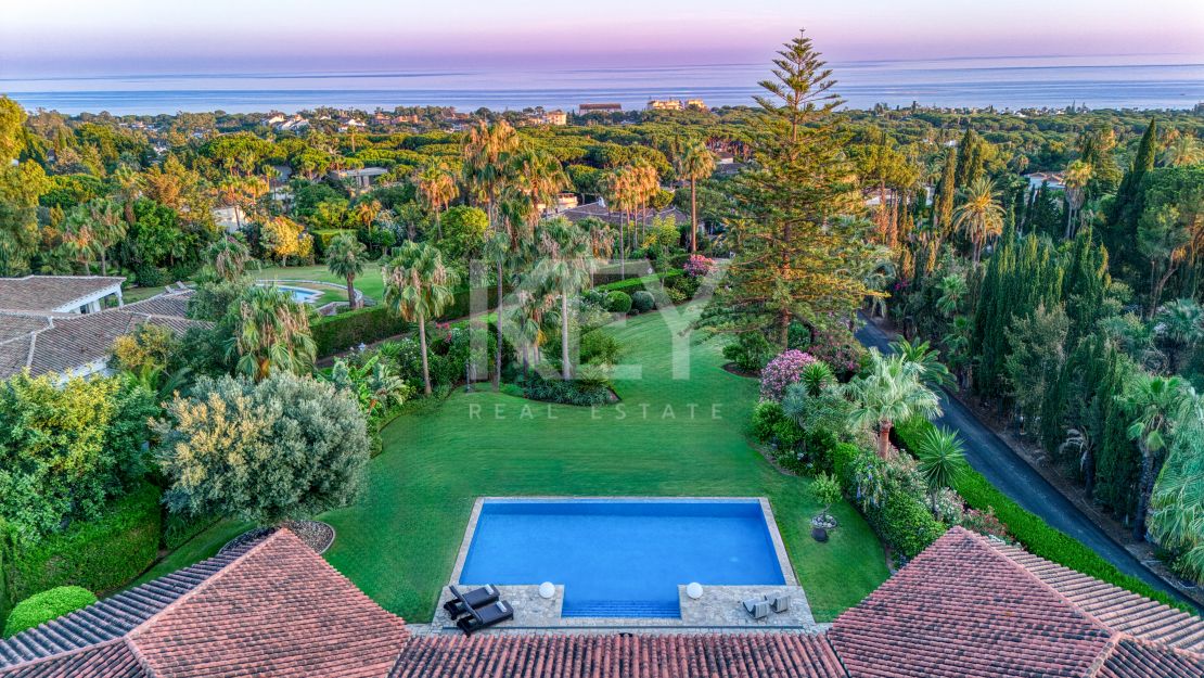 Элегантная вилла с южной ориентацией в Hacienda Las Chapas, Марбелья