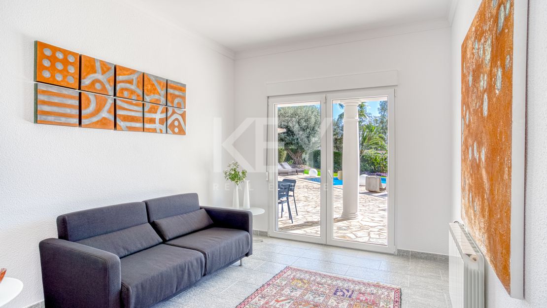 Элегантная вилла с южной ориентацией в Hacienda Las Chapas, Марбелья