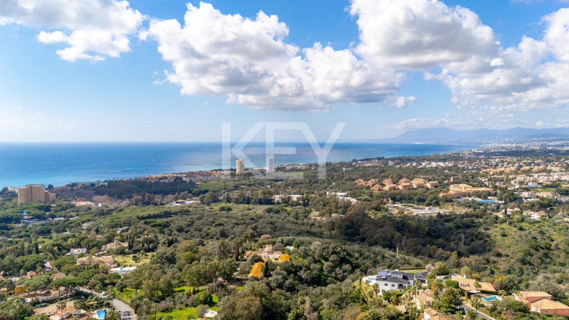 Элегантная вилла с южной ориентацией в Hacienda Las Chapas, Марбелья