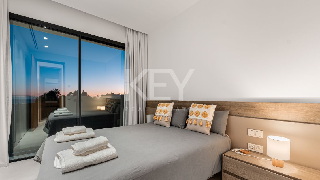 Elegante villa contemporánea: un oasis privado de lujo en Mirador del Paraíso, Benahavís