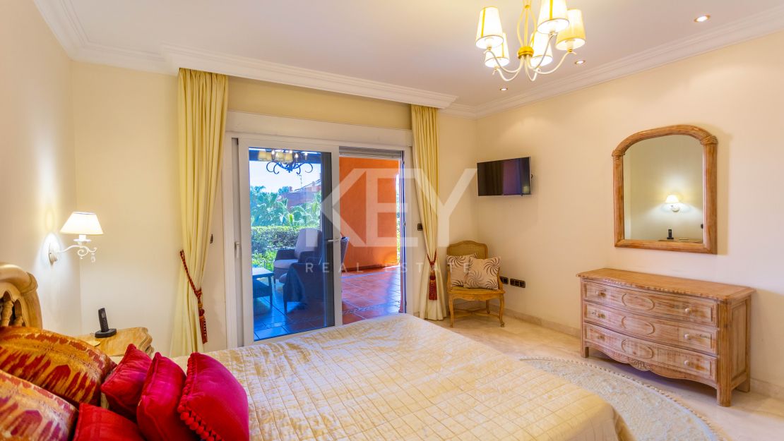 Elegant garden apartment in Sierra Blanca