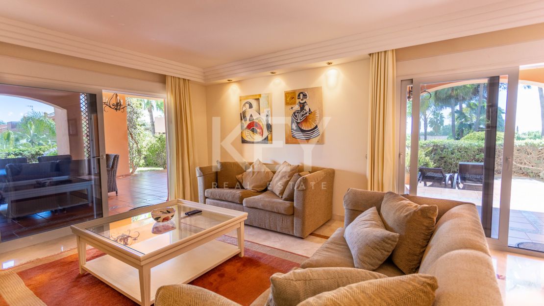 Elegant garden apartment in Sierra Blanca