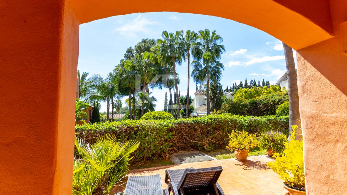 Elegant garden apartment in Sierra Blanca