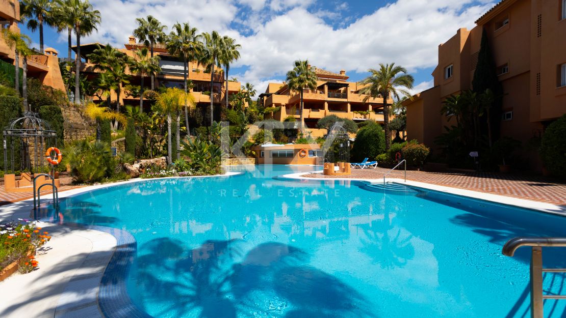 Elegant garden apartment in Sierra Blanca