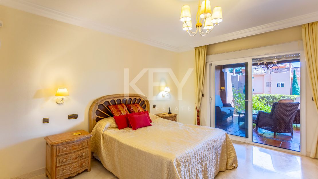 Elegant garden apartment in Sierra Blanca