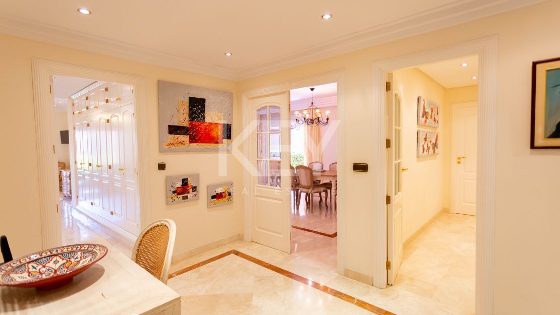 Elegant garden apartment in Sierra Blanca