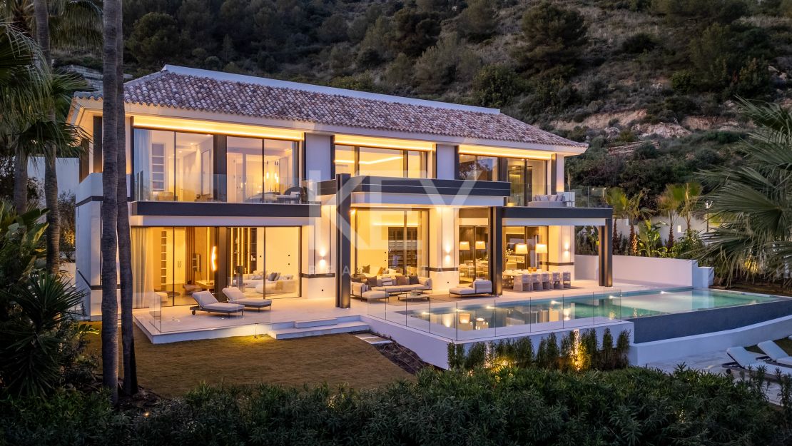 Villa contemporánea con vistas al mar en Cascada de Camoján