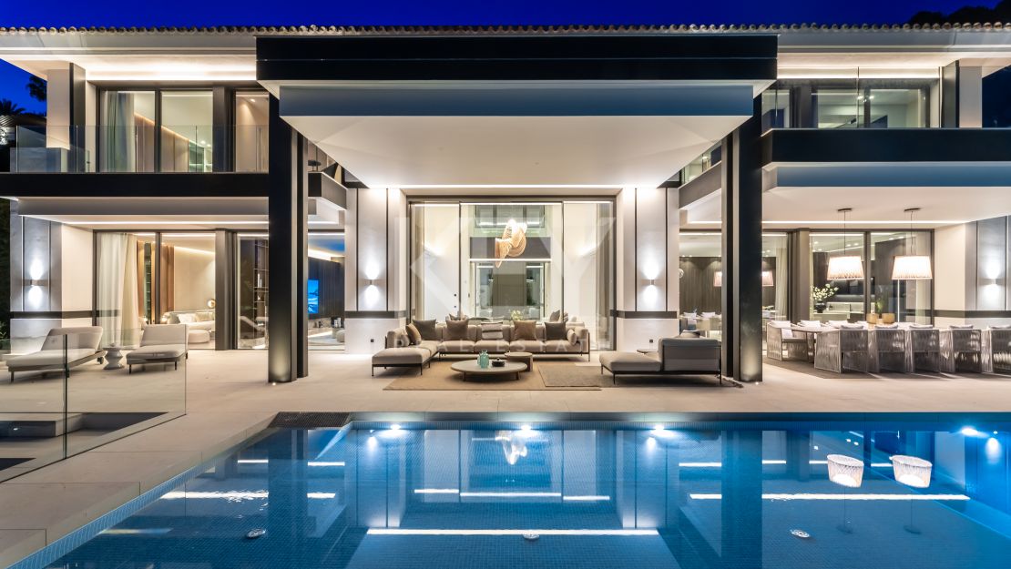 Villa contemporánea con vistas al mar en Cascada de Camoján