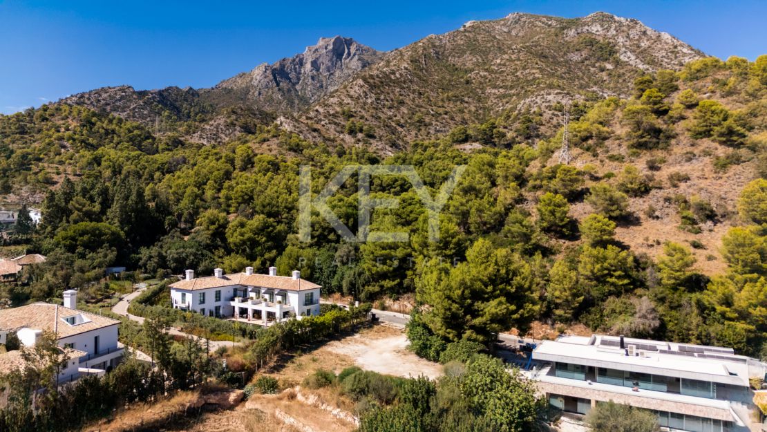 Prime plot in Cascada de Camojan, Marbella Golden Mile