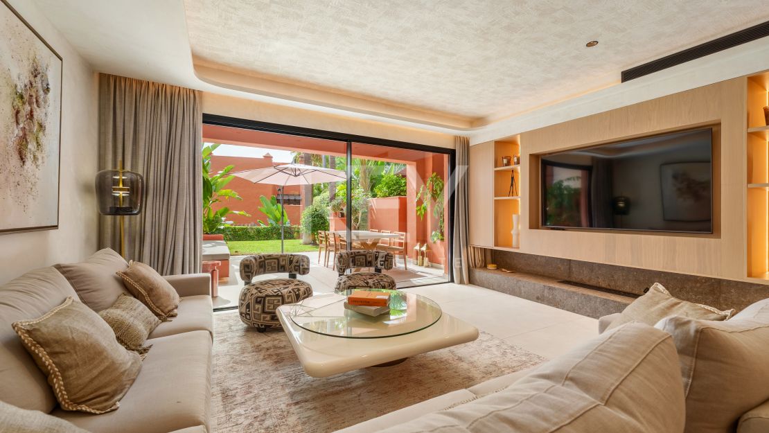 Contemporary townhouse on Marbella’s Golden Mile