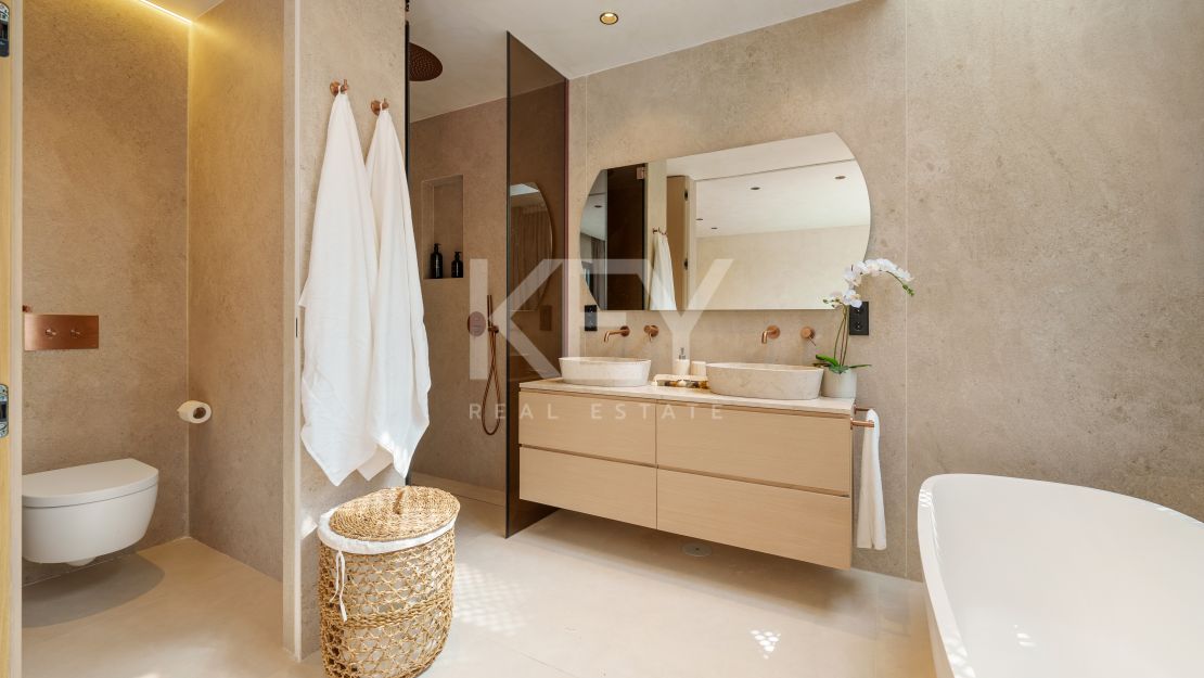 Contemporary townhouse on Marbella’s Golden Mile