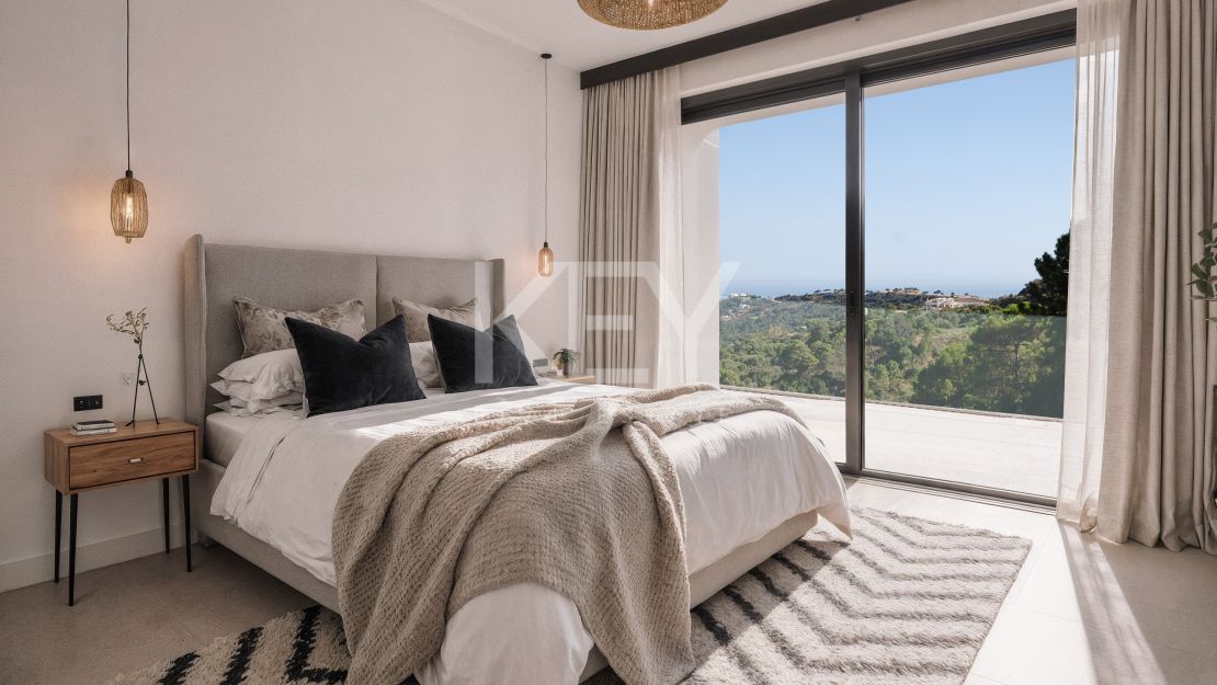 Современная вилла с панорамным видом в Монте-Мэре