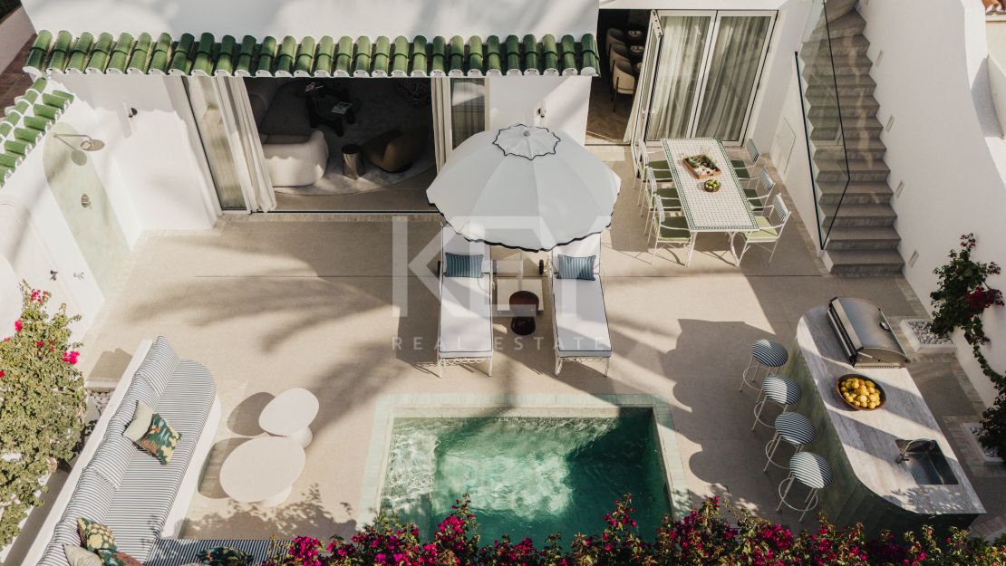 Элегантный дом у моря на Золотой Миле Марбельи