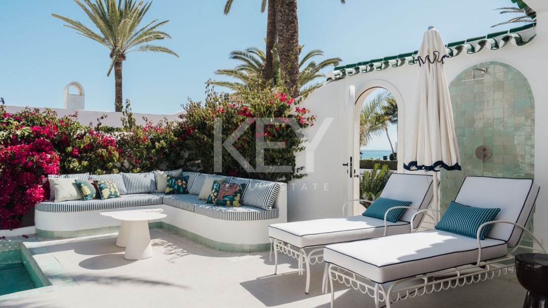 Beachfront elegant house on Marbella’s Golden Mile