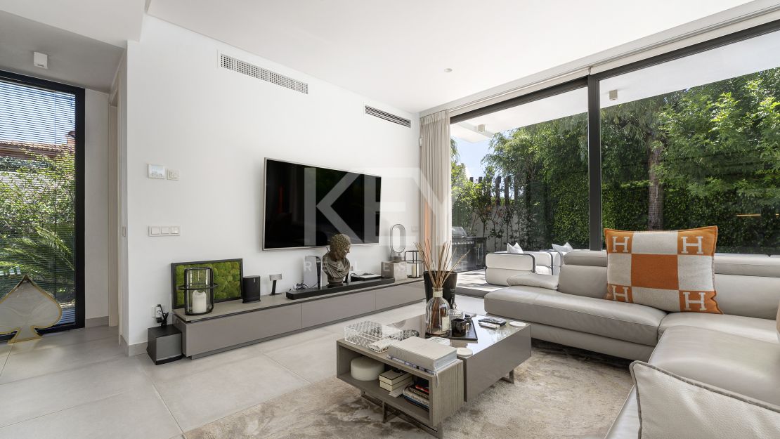 Современная вилла в Ла Арболеда, Эстепона Восток