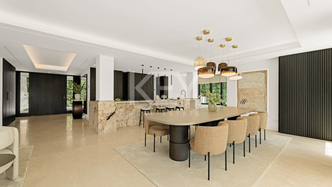 Современная вилла-шедевр с видом на гольф в Нуэва Андалусия