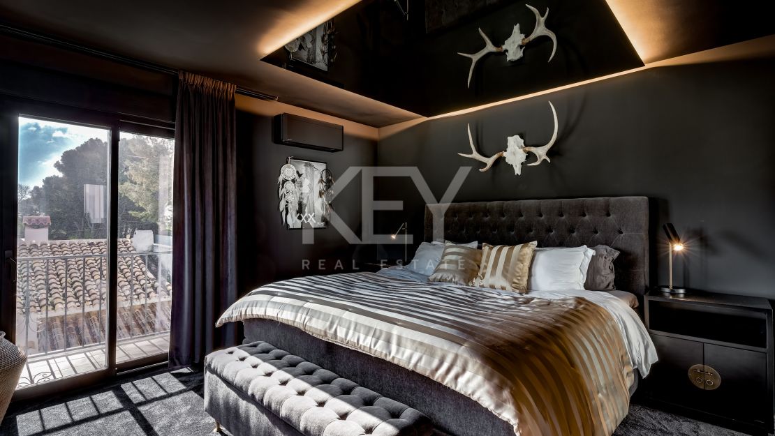 Современная вилла рядом с удобствами в Нуэва Андалусия