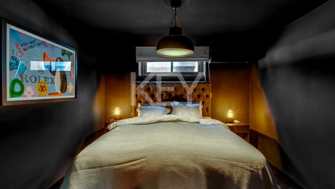 Современная вилла рядом с удобствами в Нуэва Андалусия