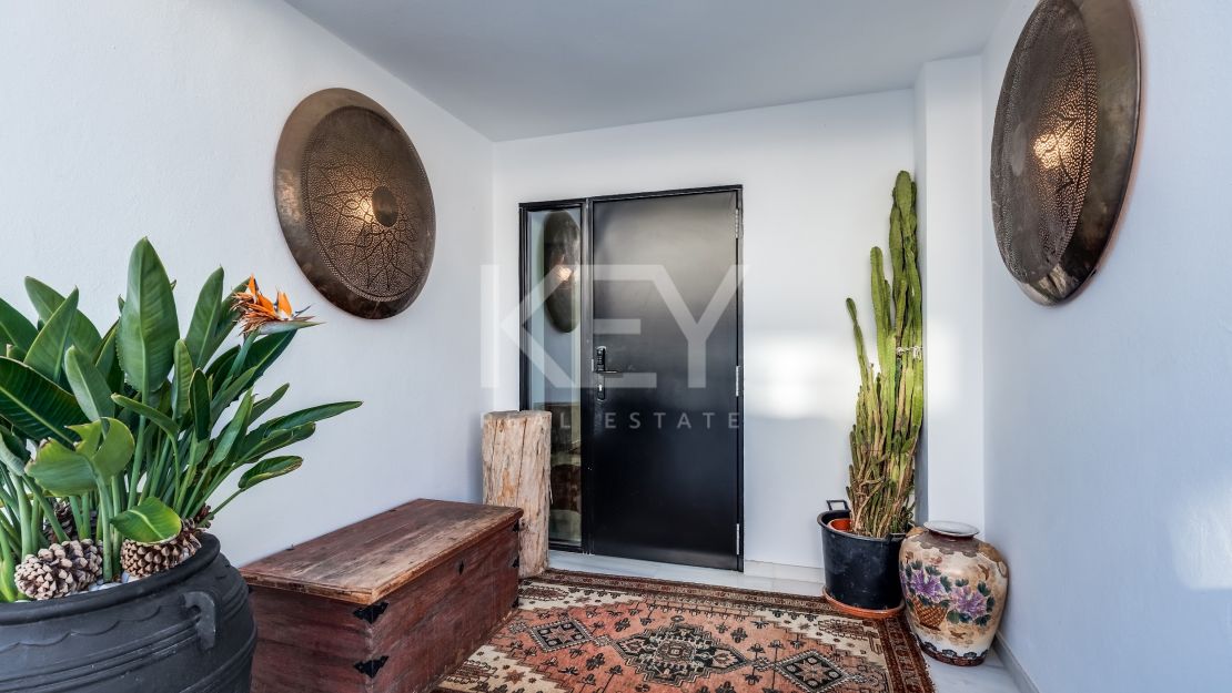 Современная вилла рядом с удобствами в Нуэва Андалусия