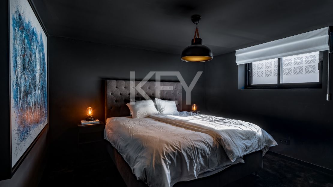 Современная вилла рядом с удобствами в Нуэва Андалусия