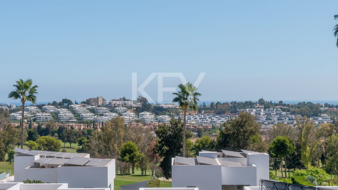 Modern villa with panoramic views in Benahavís