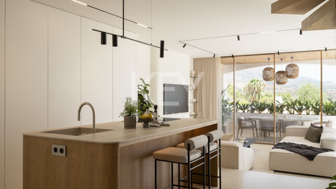 Stylish renovated townhouse with sea and mountain views in Aloha