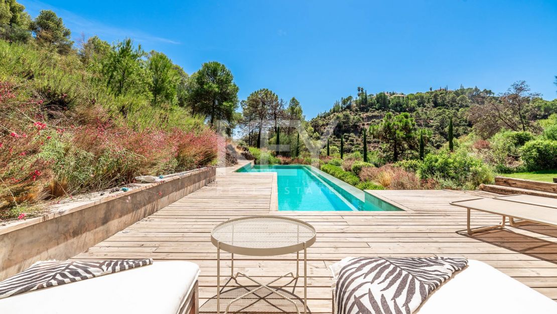 Частная современная вилла с видом на горы в Эль-Мадроньяле, Бенахавис