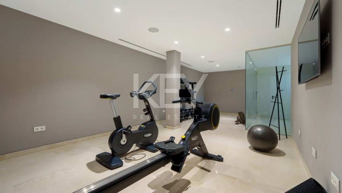 Современная вилла для гольфа в Nueva Andalucía