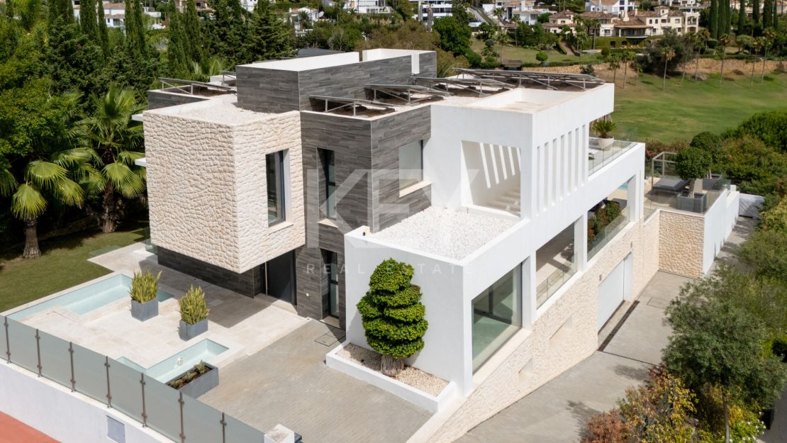 Современная вилла для гольфа в Nueva Andalucía