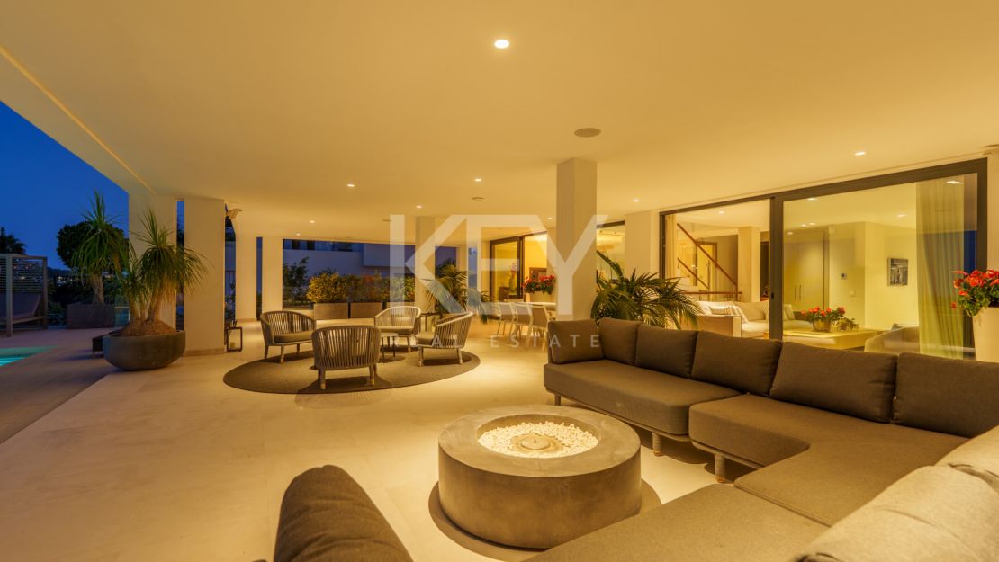 Современная вилла для гольфа в Nueva Andalucía