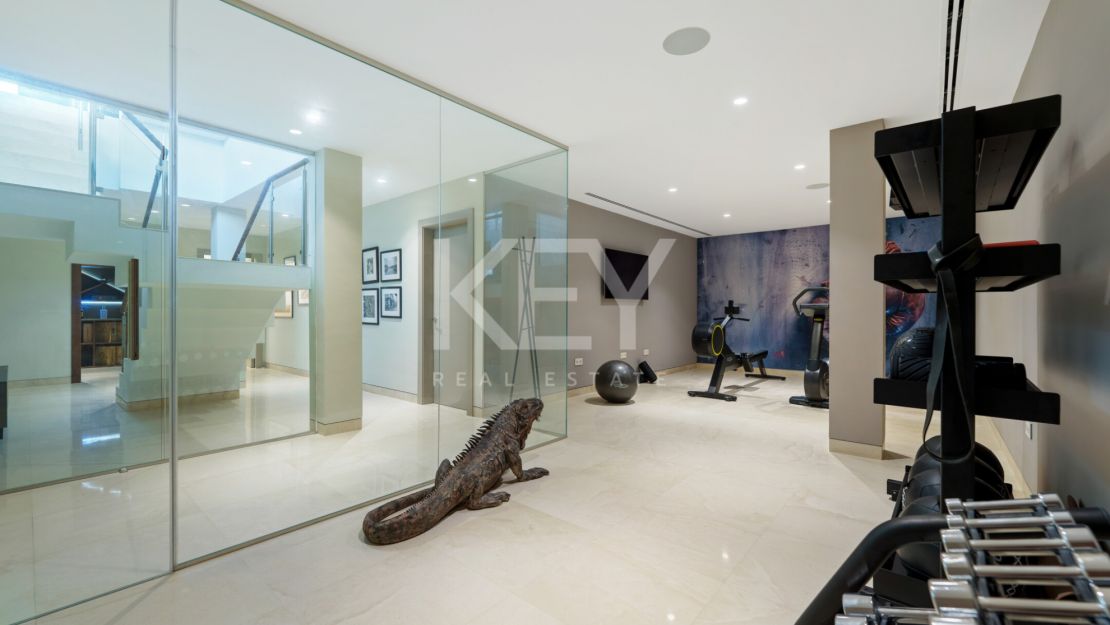 Современная вилла для гольфа в Nueva Andalucía