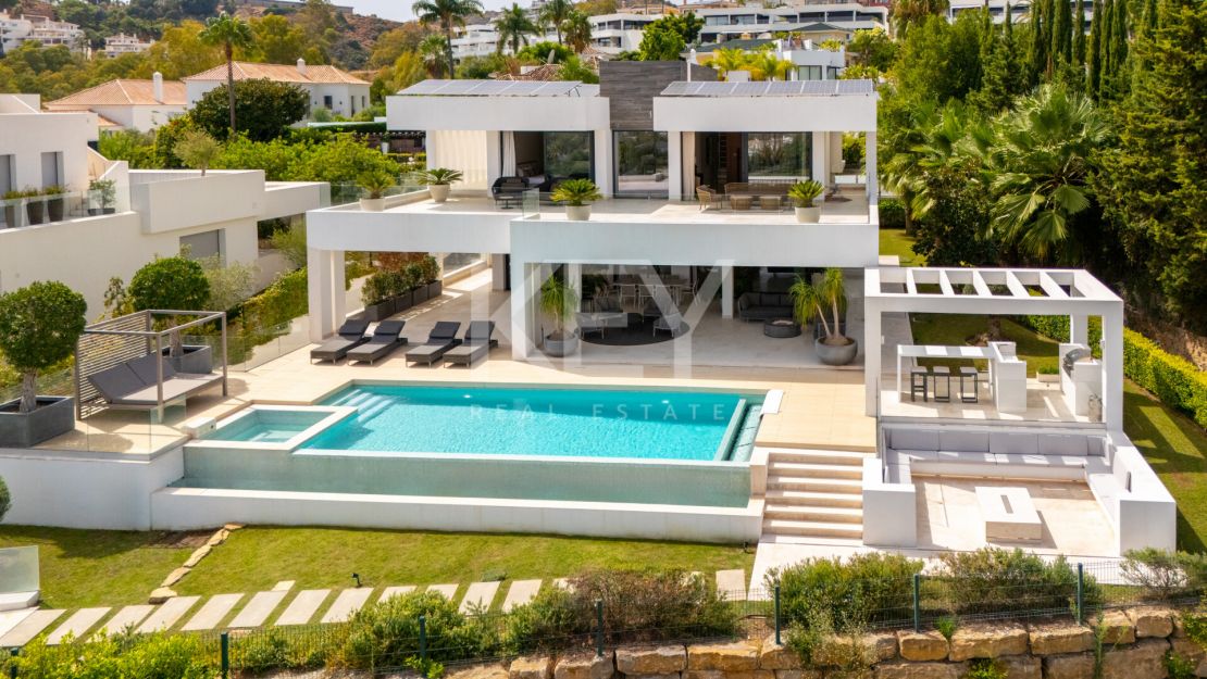 Современная вилла для гольфа в Nueva Andalucía