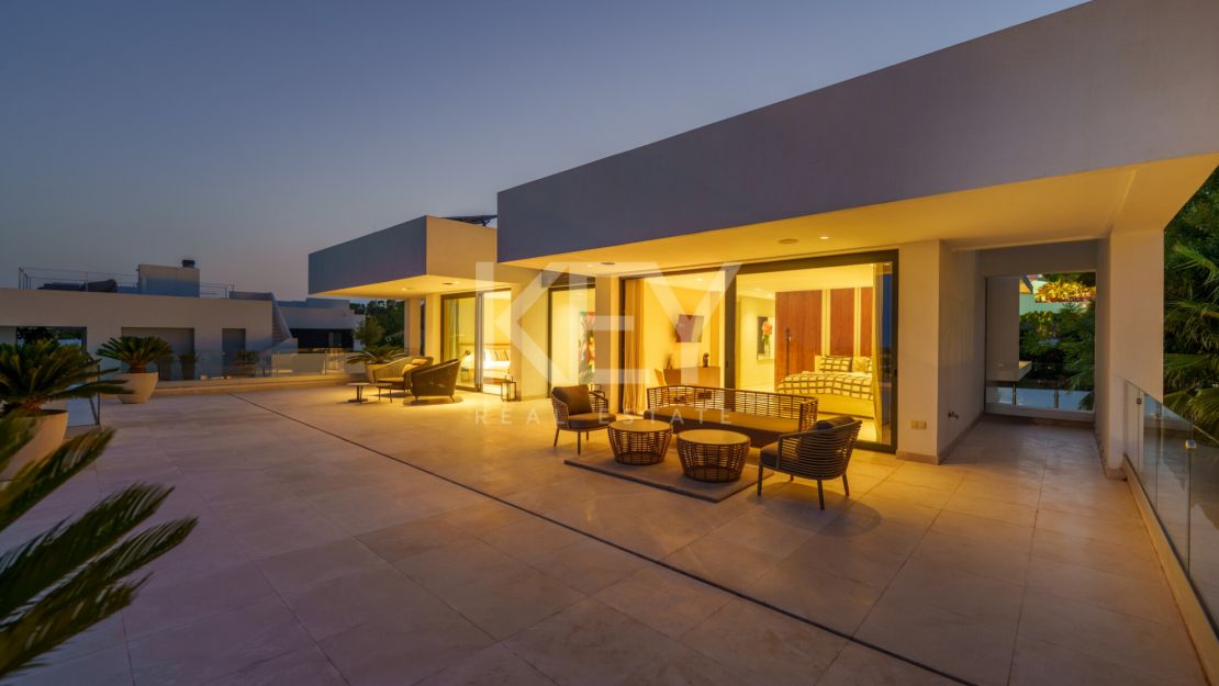 Современная вилла для гольфа в Nueva Andalucía