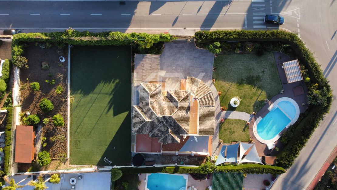 Encantadora villa cerca de campos de golf en Nueva Andalucía