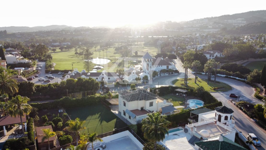 Encantadora villa cerca de campos de golf en Nueva Andalucía