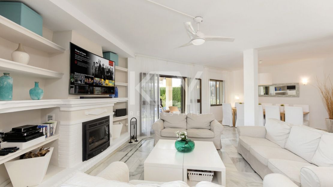 Encantadora villa cerca de campos de golf en Nueva Andalucía