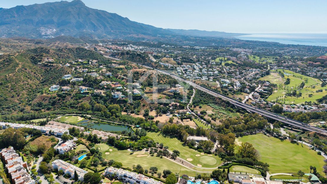 Полностью отреставрированный таунхаус с панорамными видами в Ла Кинта