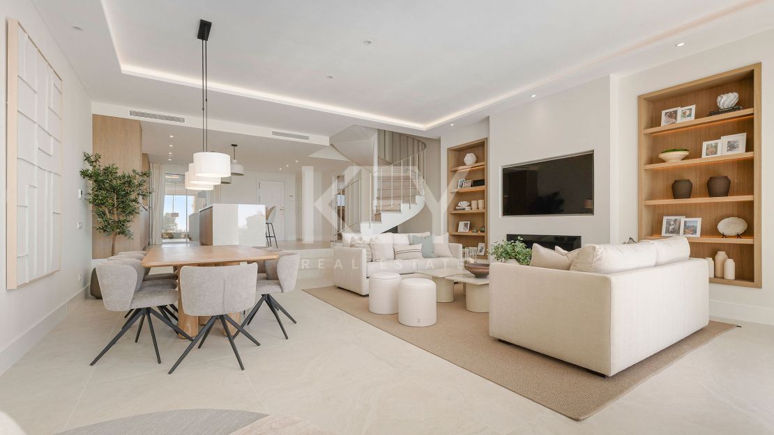 Полностью отреставрированный таунхаус с панорамными видами в Ла Кинта