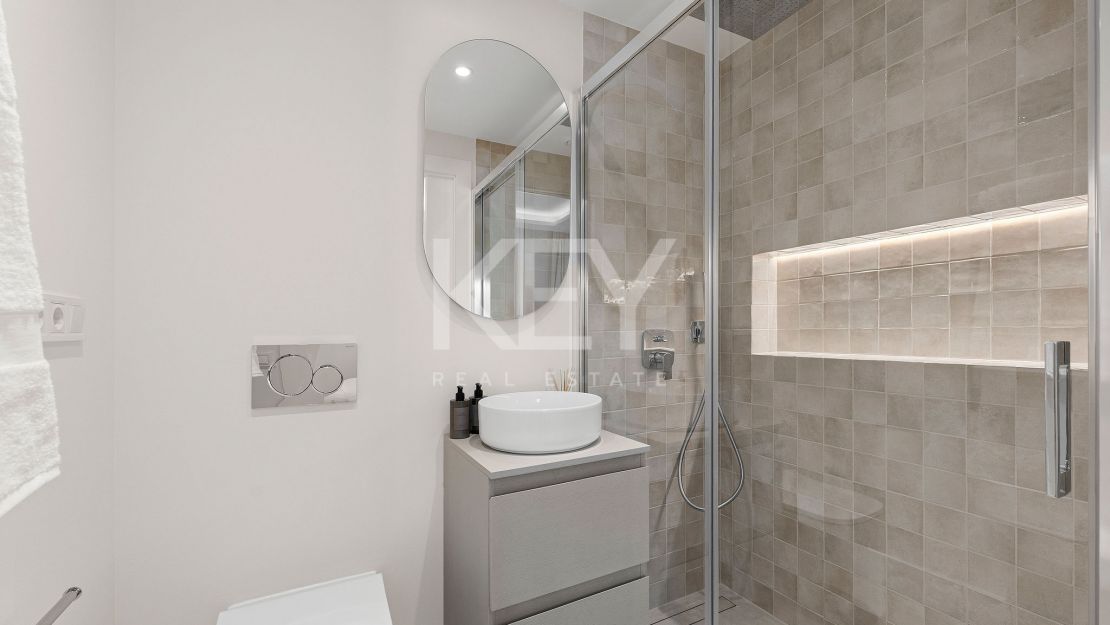 Полностью отреставрированный таунхаус с панорамными видами в Ла Кинта