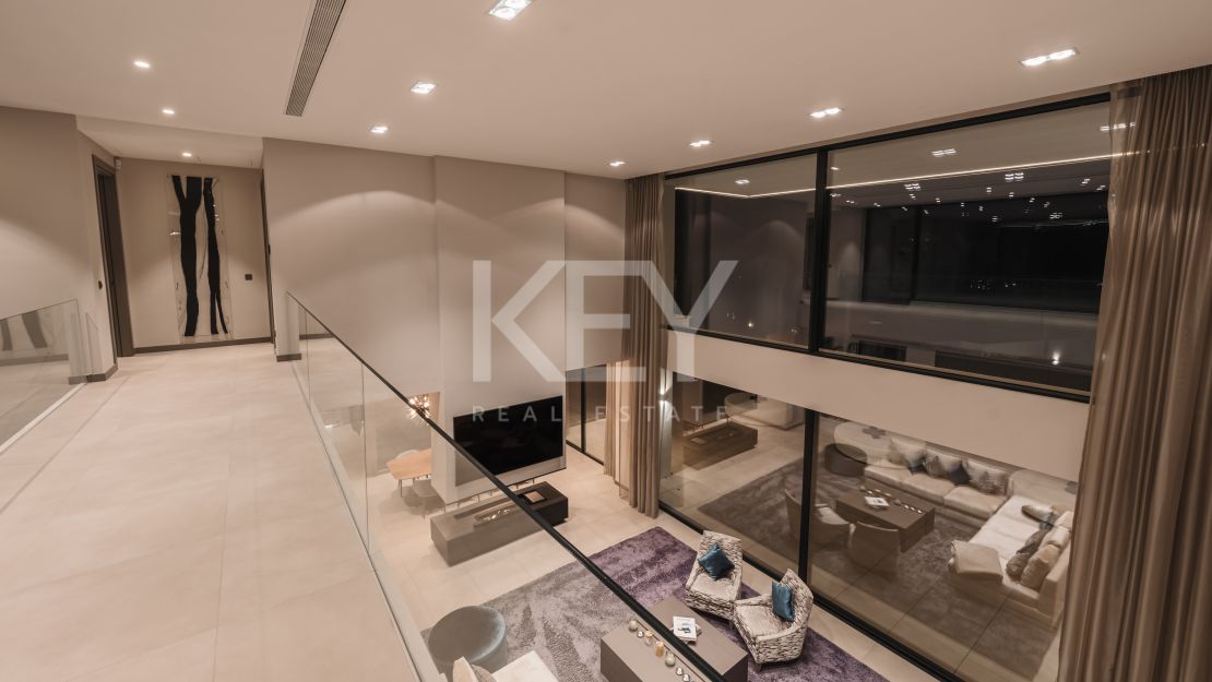 Elegante villa con vistas panorámicas en El Madroñal, Benahavís