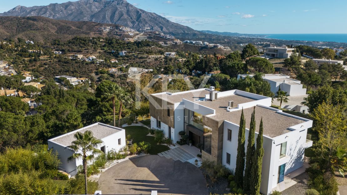 Elegante villa con vistas panorámicas en El Madroñal, Benahavís