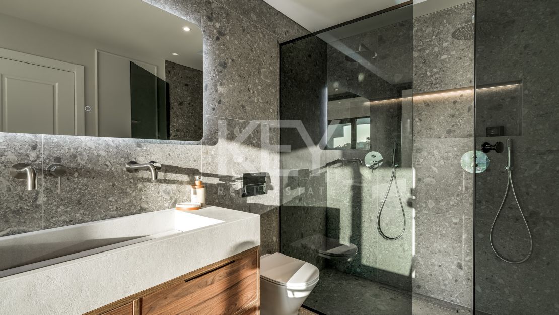 Beautifully renovated townhouse in Nueva Andalucía