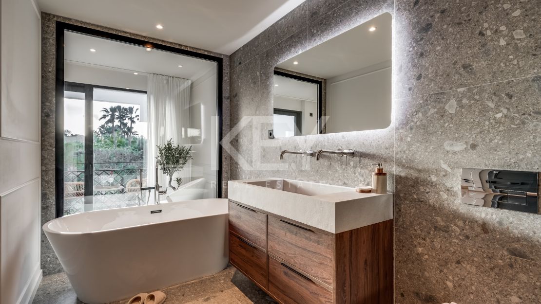 Beautifully renovated townhouse in Nueva Andalucía