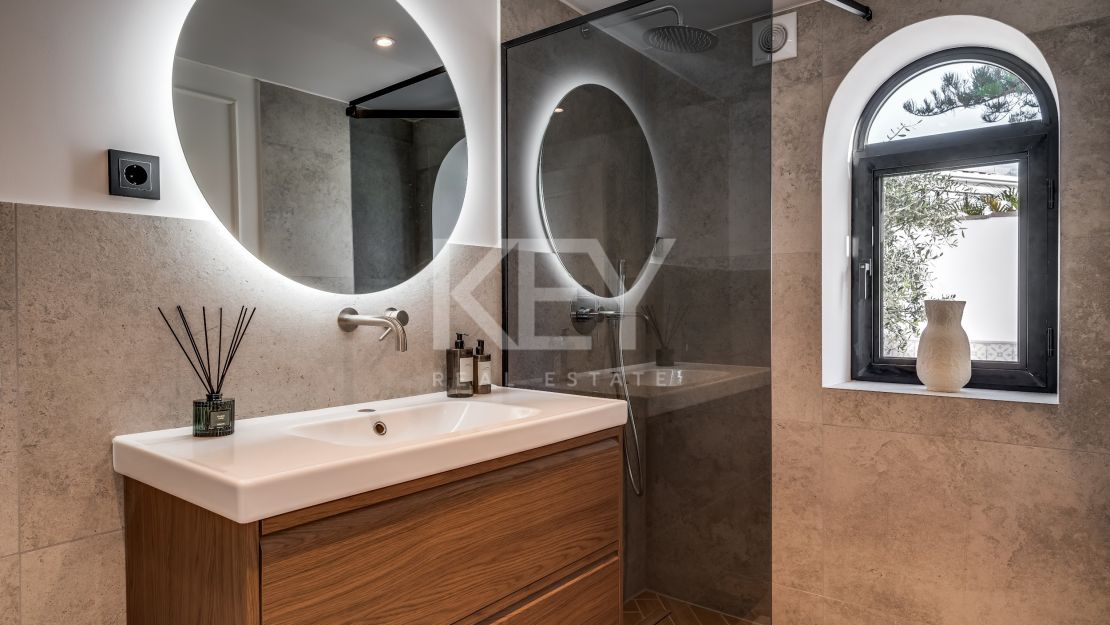 Beautifully renovated townhouse in Nueva Andalucía