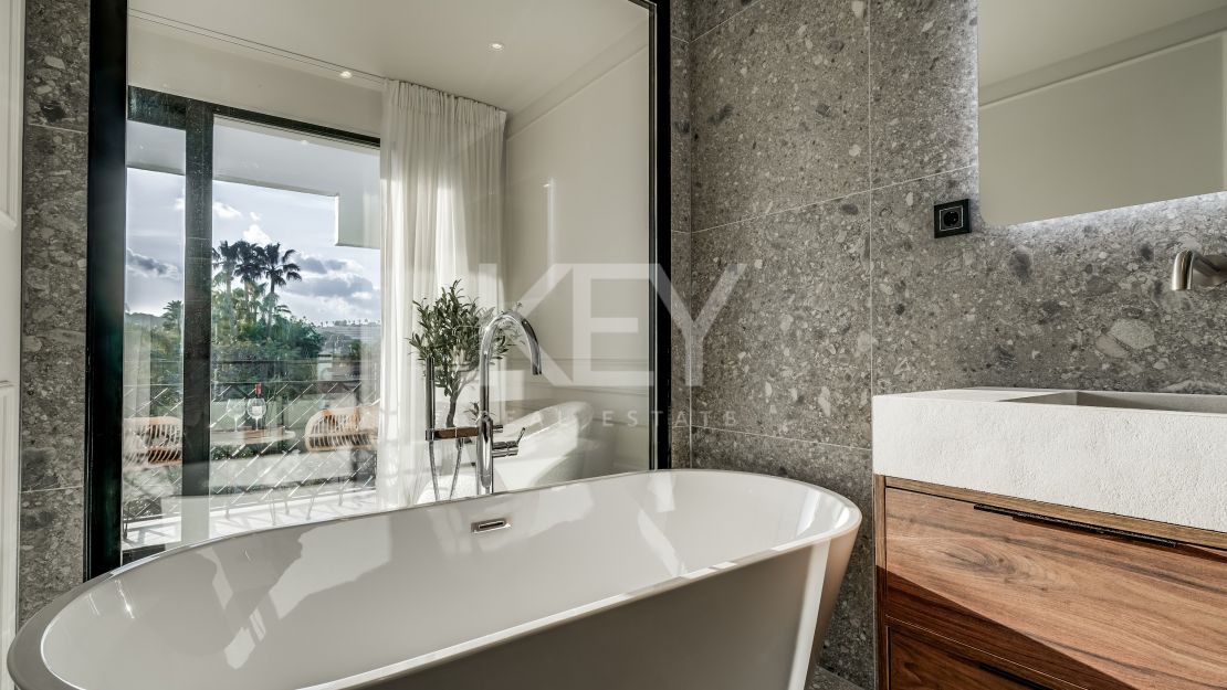 Beautifully renovated townhouse in Nueva Andalucía