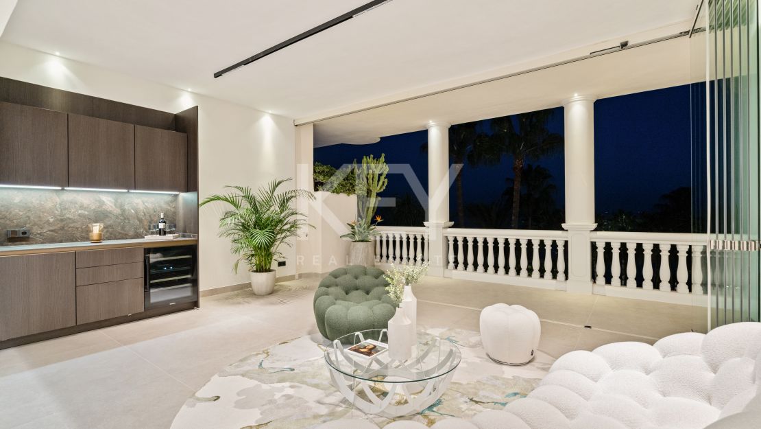 Apartamento excepcional en primera línea de playa en Las Dunas Park, Estepona