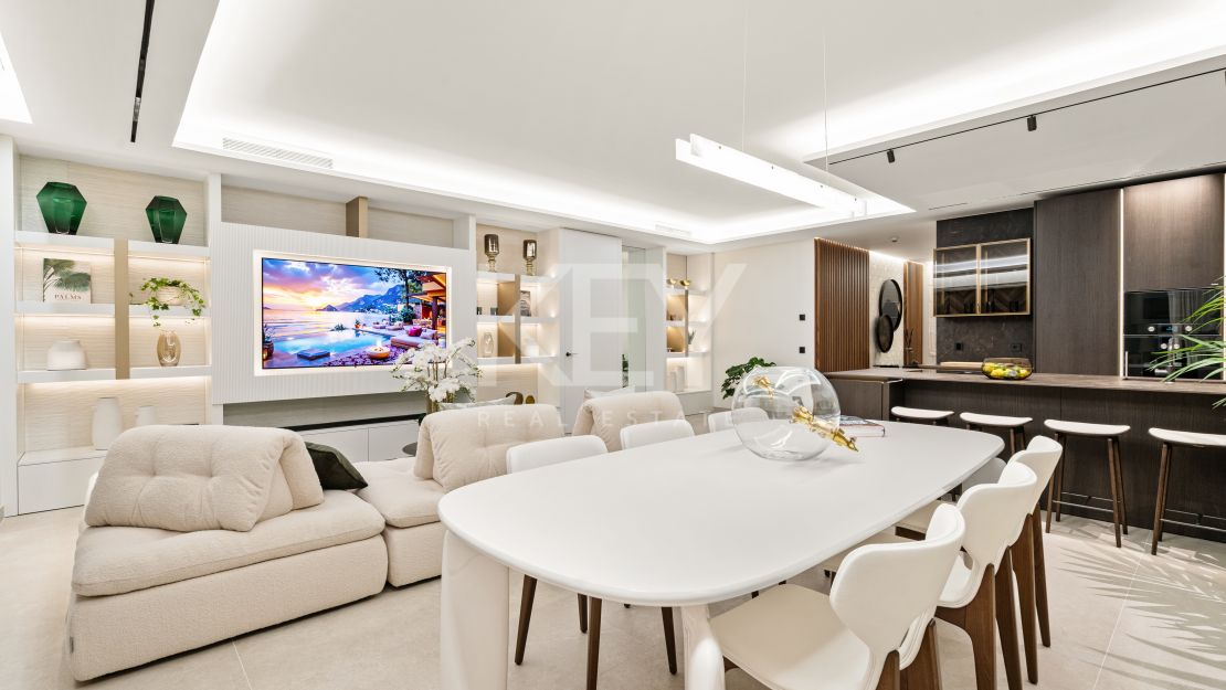 Apartamento excepcional en primera línea de playa en Las Dunas Park, Estepona