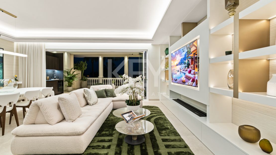 Apartamento excepcional en primera línea de playa en Las Dunas Park, Estepona