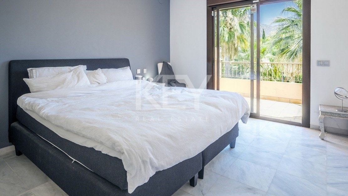 Роскошная полуотдельная вилла с видом на море в Meisho Hills