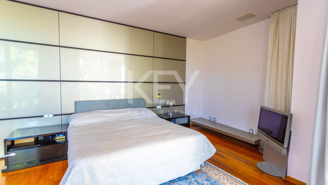 Роскошная полуотдельная вилла с видом на море в Meisho Hills